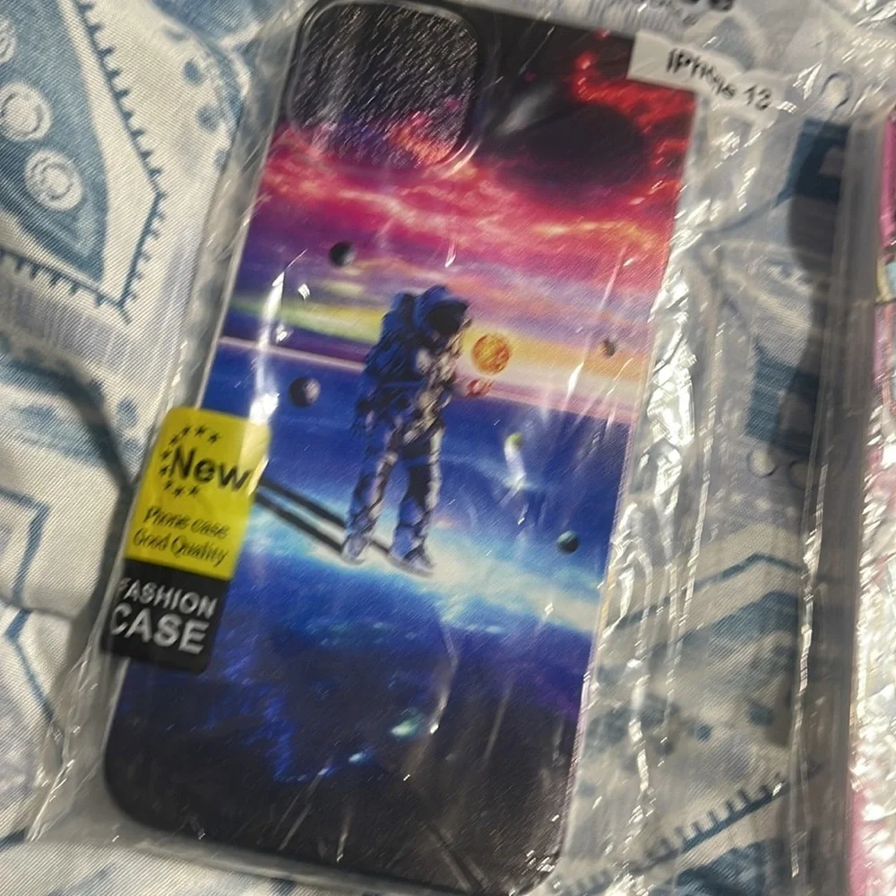 New set/5 silicone phone cases - iPhone 13